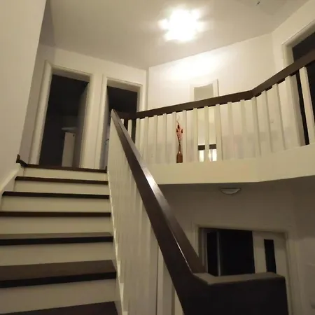 Holiday home Wunderschoene Mit Gym Und Privatpool Premantura
